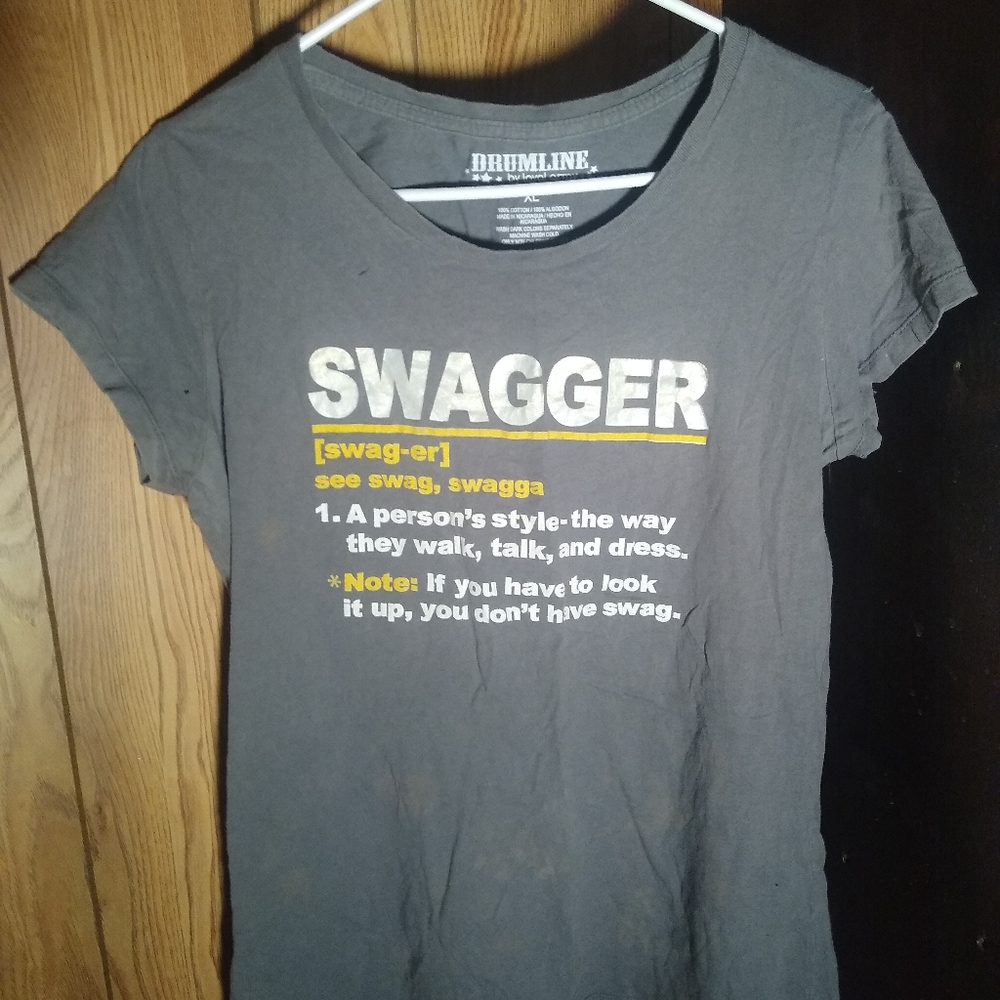 Woman's tee